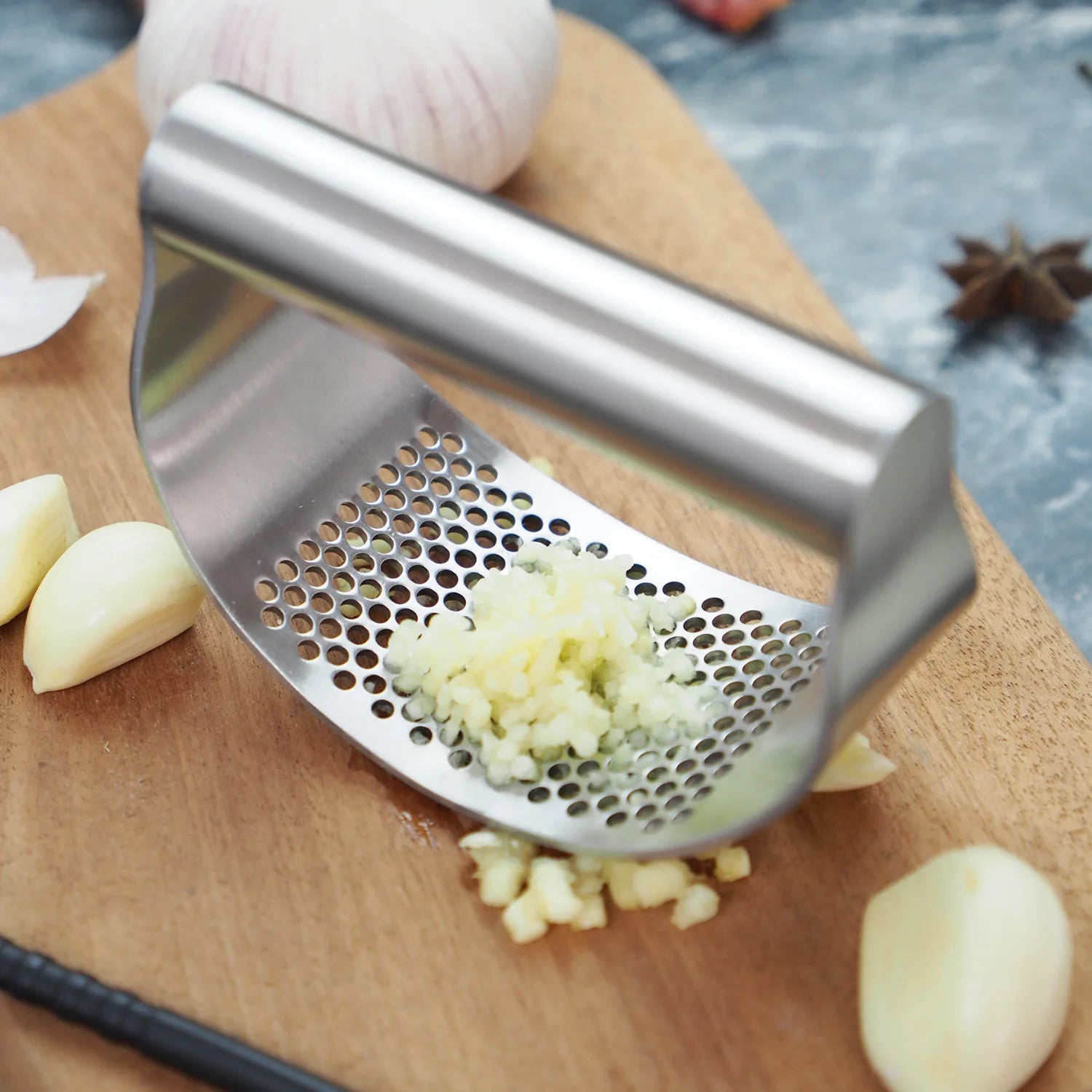 SteelCrush Garlic Press