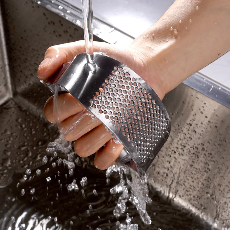 SteelCrush Garlic Press